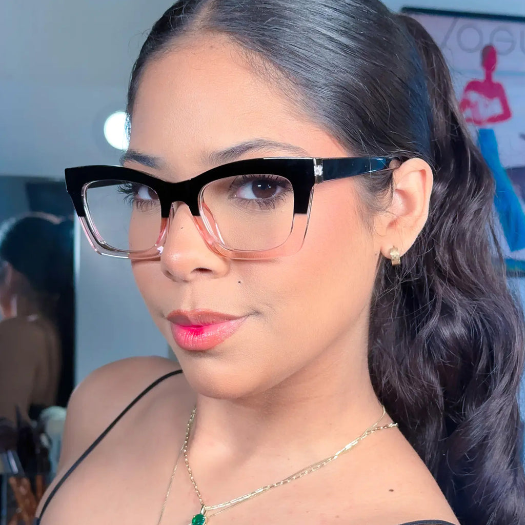 Ava