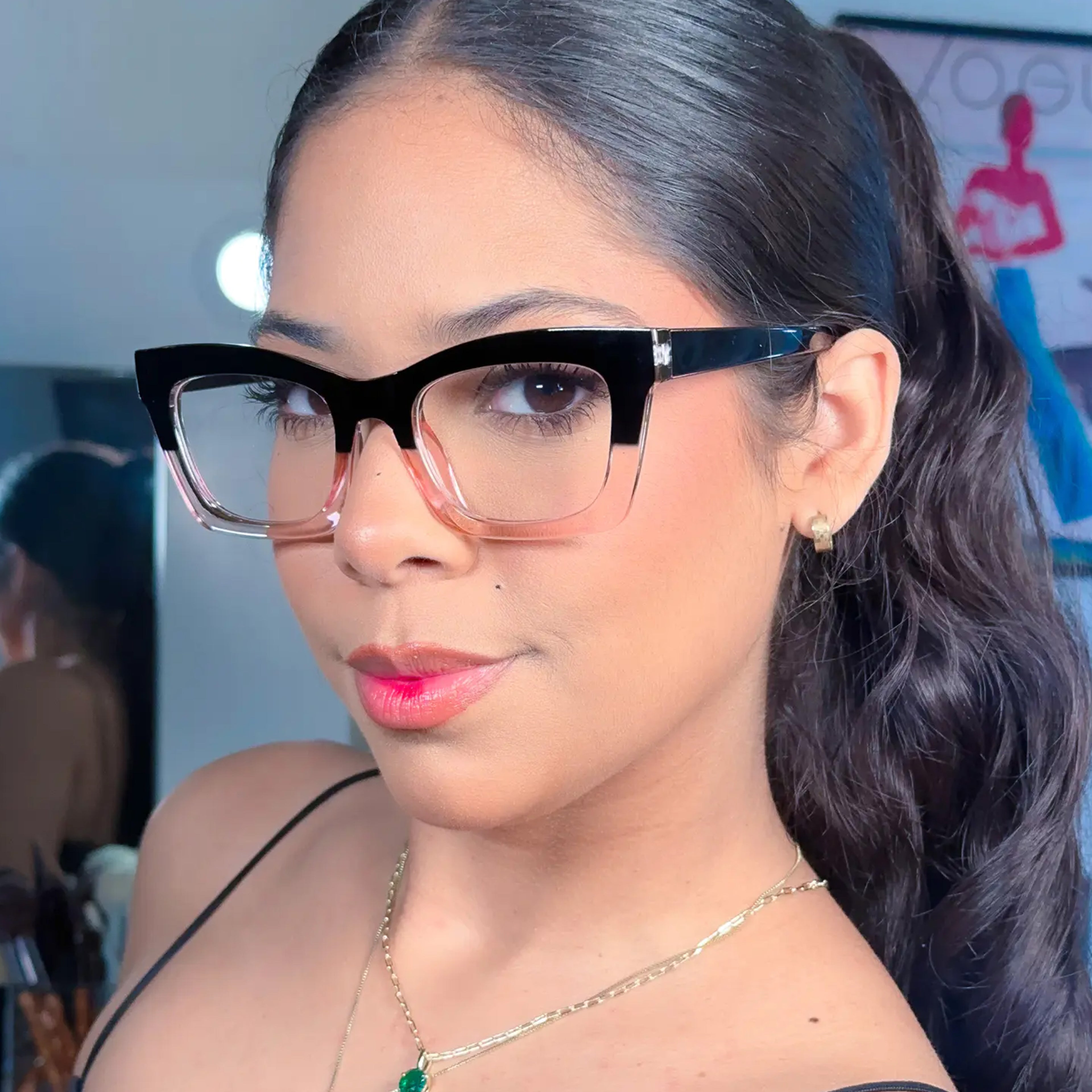 Ava