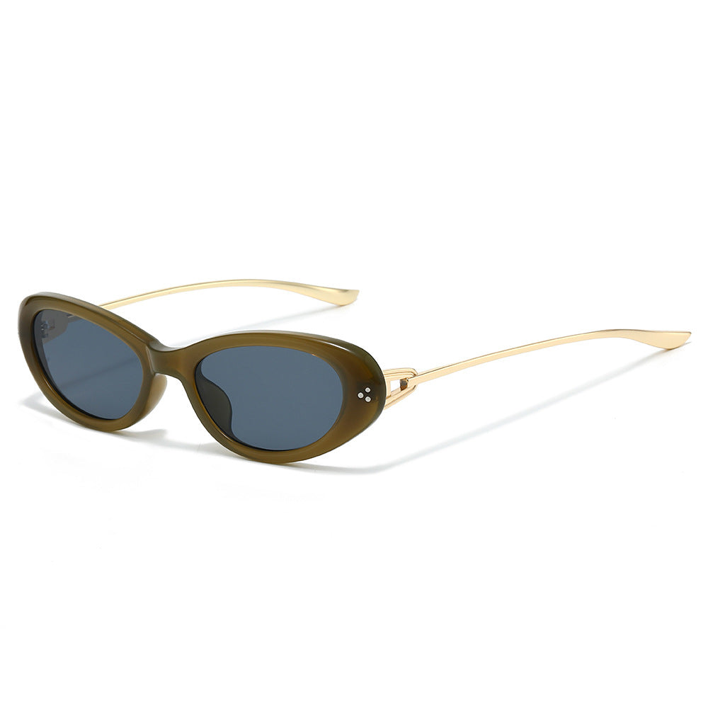 Azure cat-eye sunglasses in Olive Green Smoke