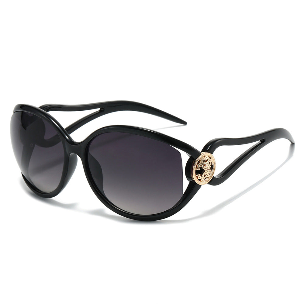 Bold oversized oval sunglasses in Black Charcoal