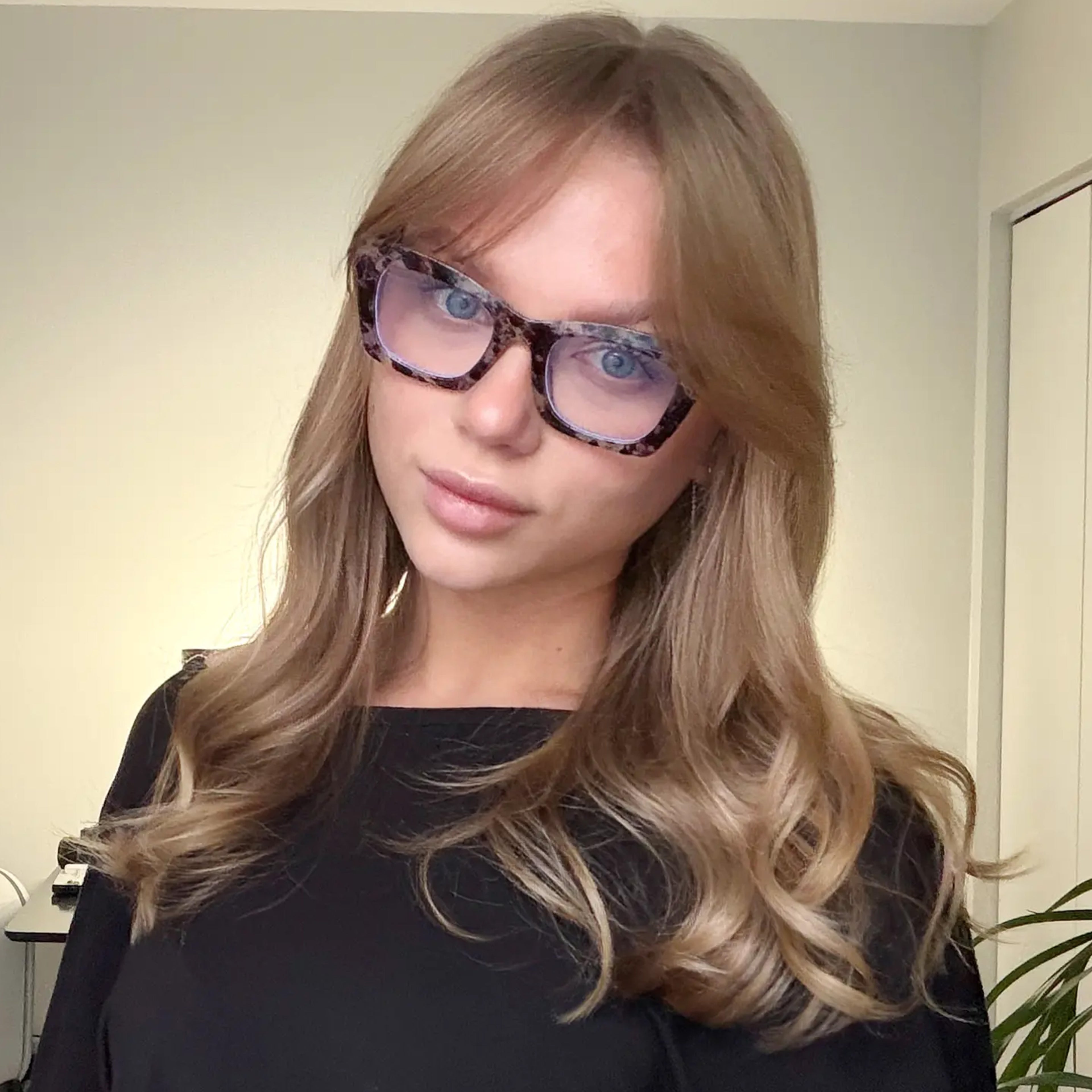 Ava