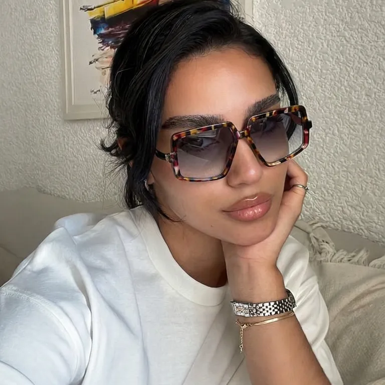 Chaos Colorful Tortoise geometric square sunglasses on model