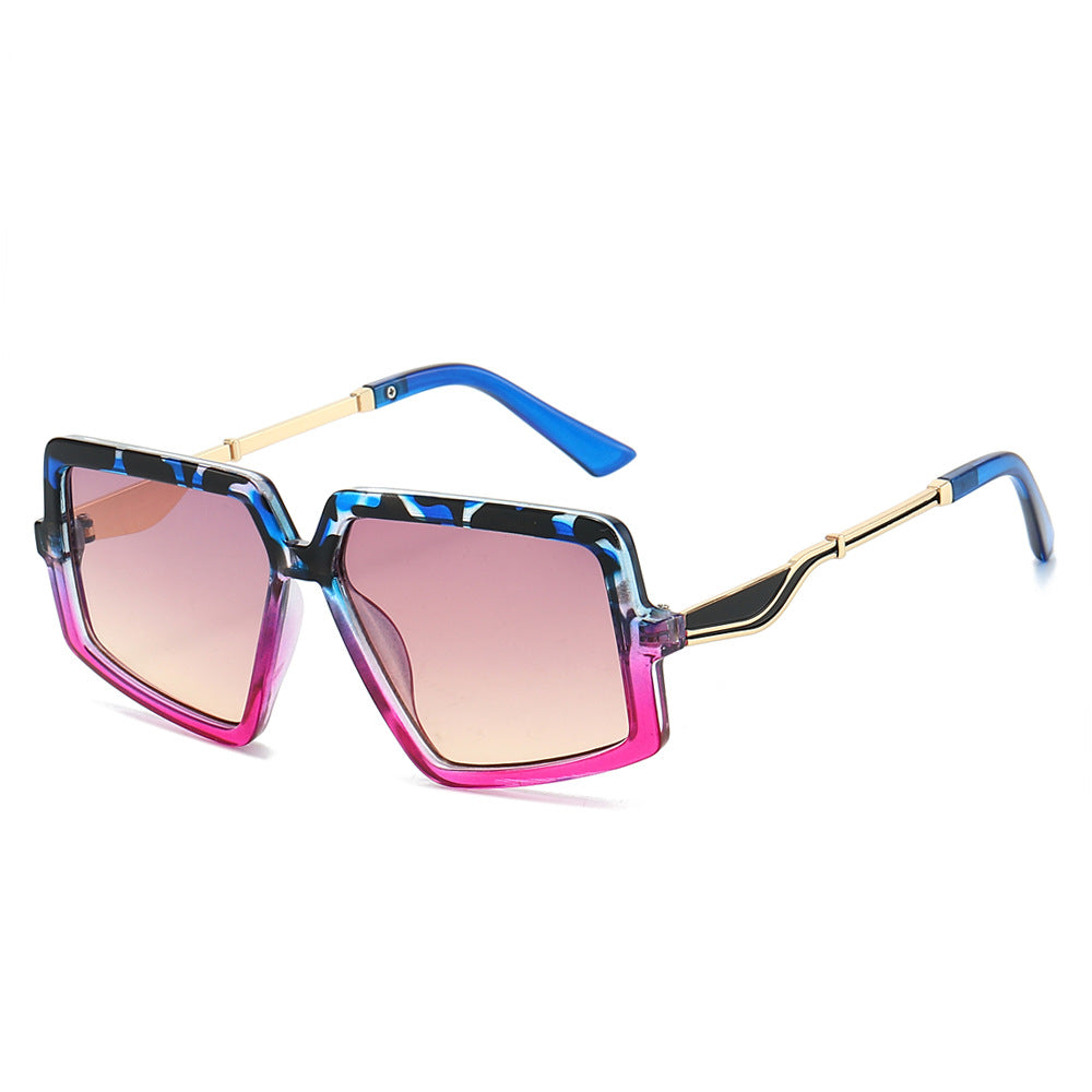 Chaos geometric square sunglasses in Blue Pink Gradient