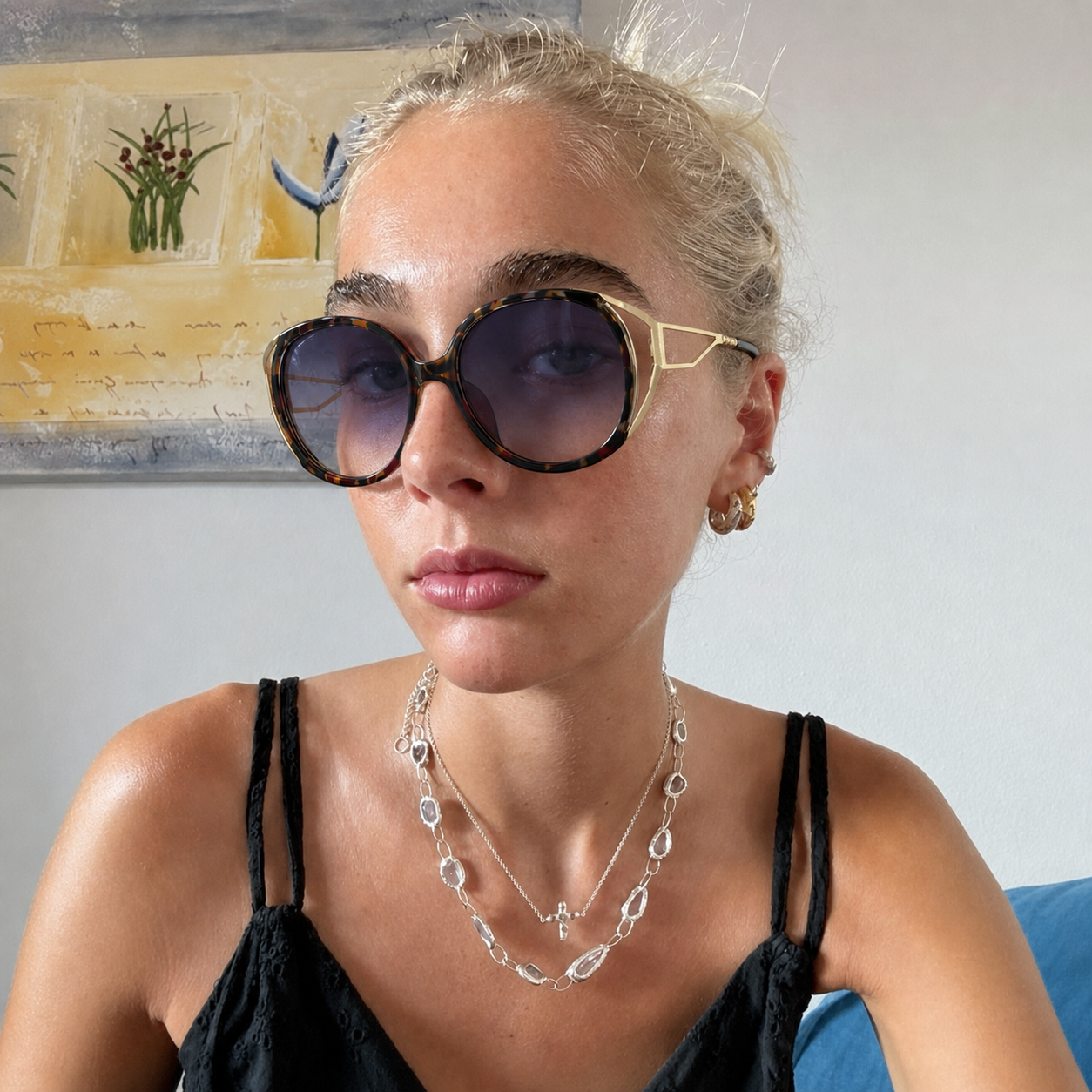 Ignis Tortoise Purple Gradient geometric round sunglasses on model