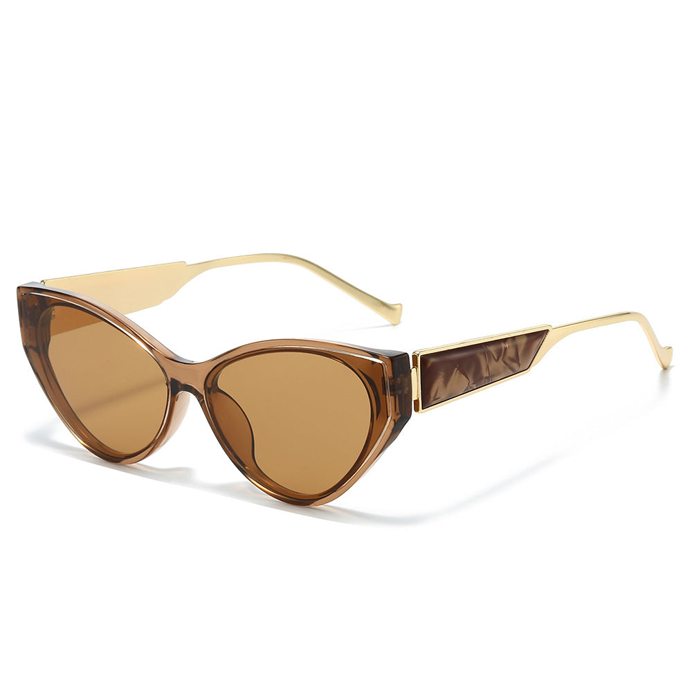 Lyra cat-eye sunglasses in transparent brown