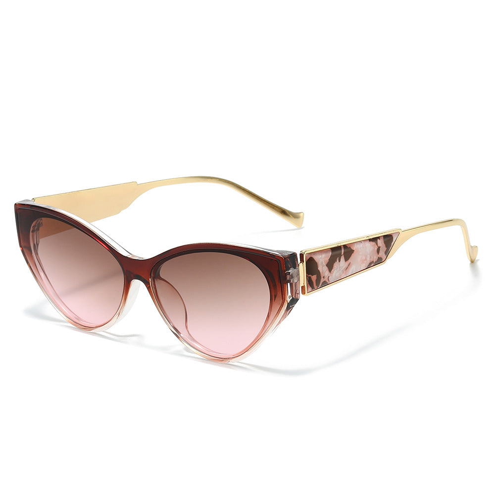 Lyra cat-eye sunglasses in burgundy pink gradient