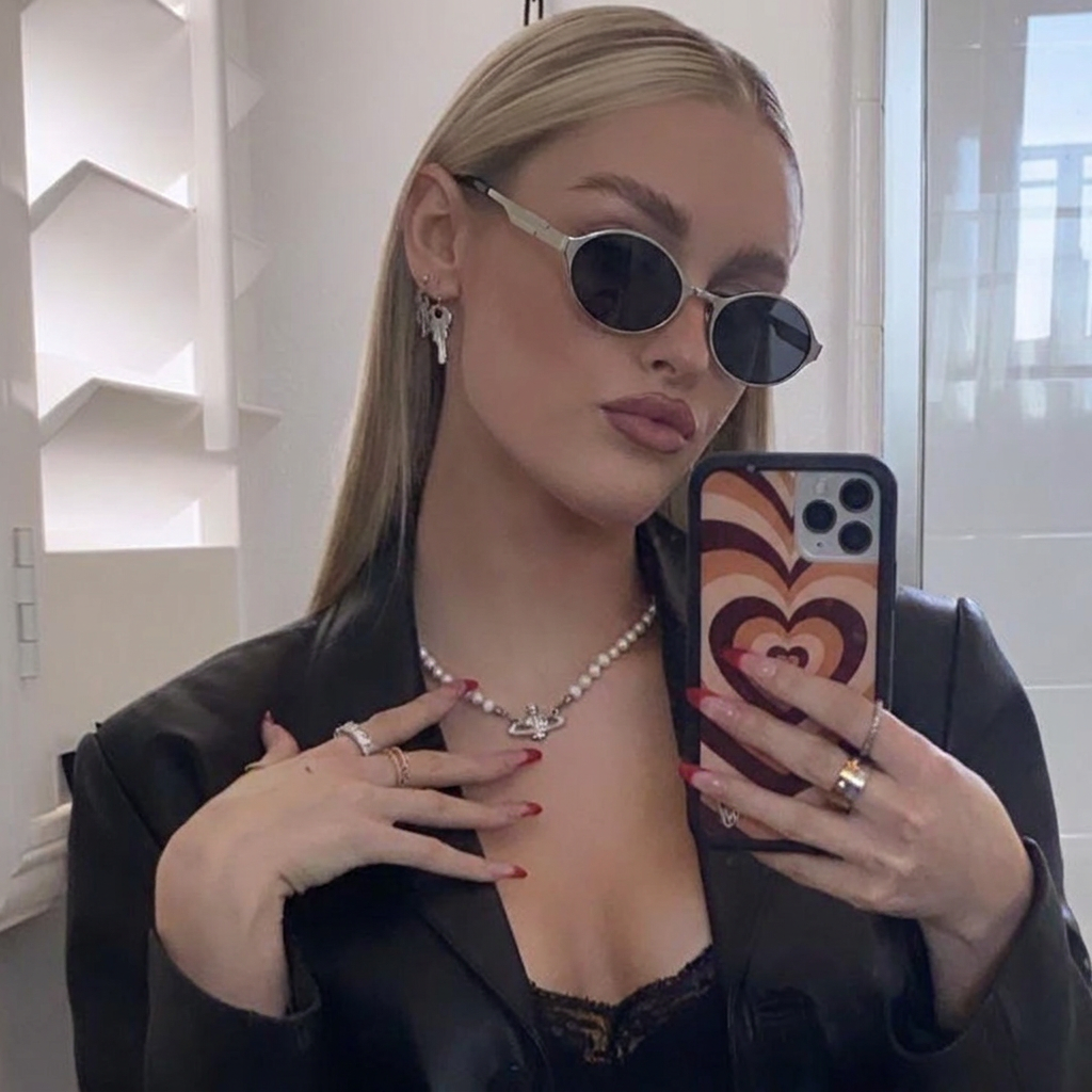 Presto Silver Smoke oval sunglasses on model