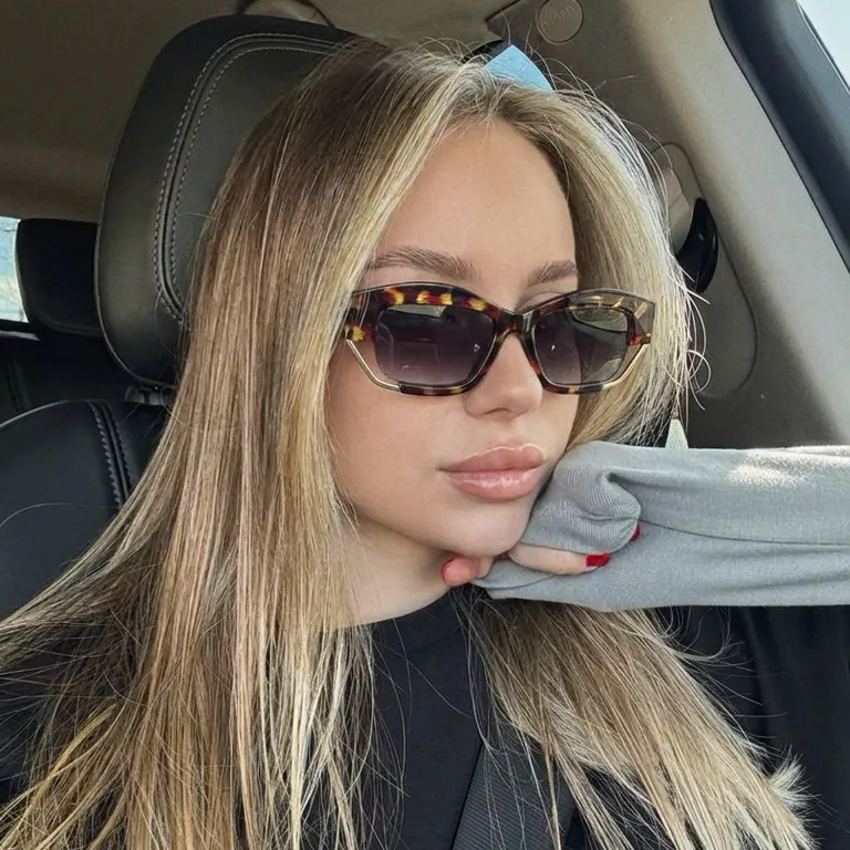 Prism Colorful Tortoise Smoke geometric square sunglasses on model