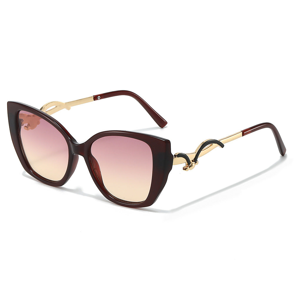 Sage cat-eye sunglasses in Wine Pink