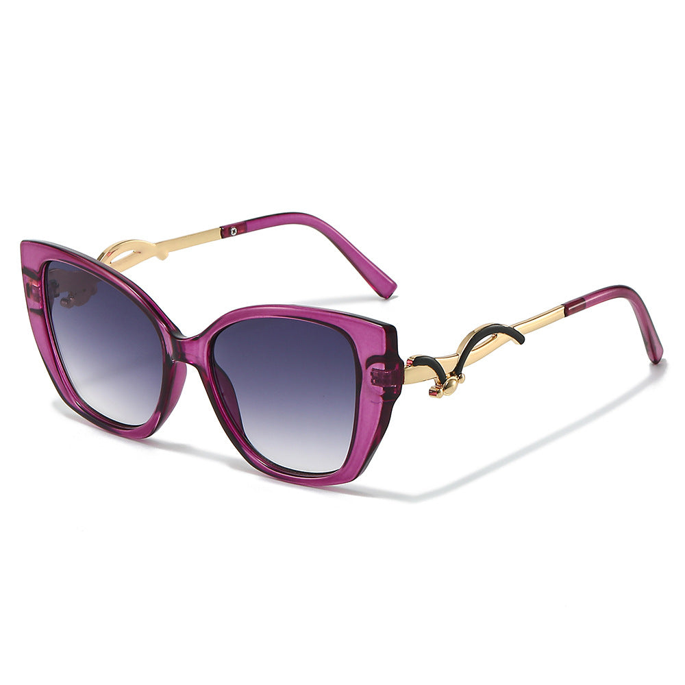 Sage cat-eye sunglasses in Purple Smoke