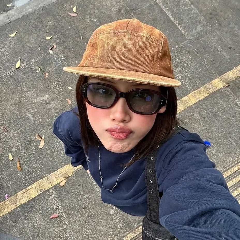 Zero Black Brown square sunglasses on model